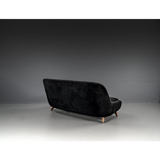 Sofa in Boucle Fabric attributed to Flemming Lassen, 1940s For Sale - Image 6 of 18