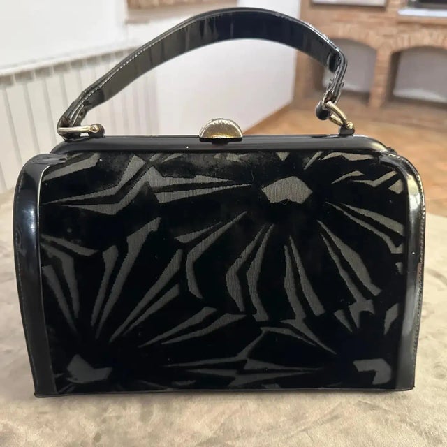 1950s Art Deco Black Velvet Italian Top Handle Bag For Sale - Image 4 of 13