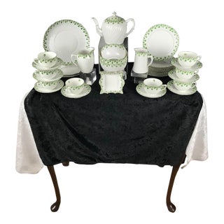 1970s Shamrock Luncheon Set - Set of 33 For Sale