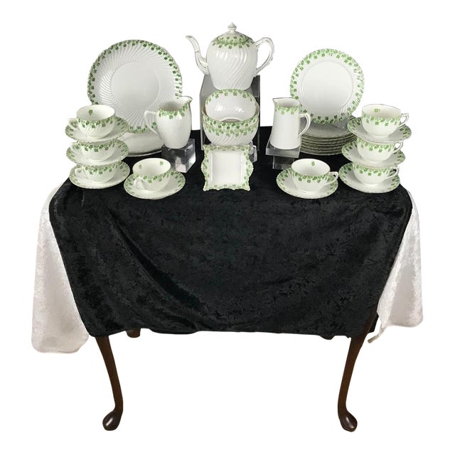 1970s Shamrock Luncheon Set - Set of 33 For Sale