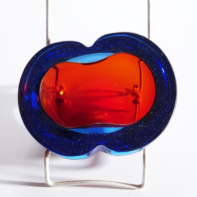 Seguso Vetri d'Arte Murano Sommerso Glass Bowl 1960s For Sale - Image 6 of 6