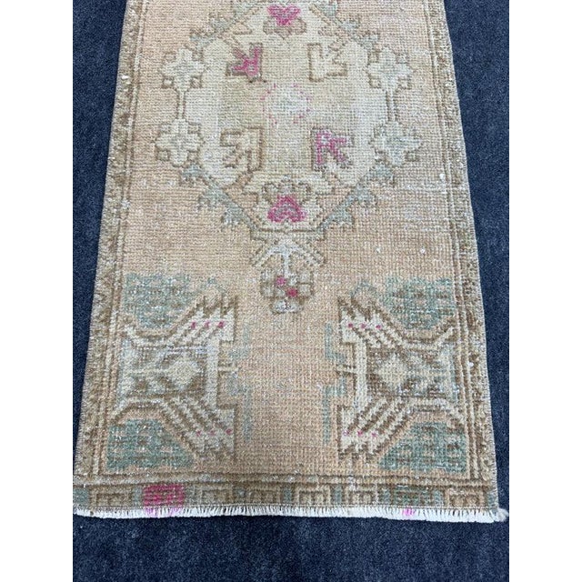Contemporary Turkish Yastik Rug 1'5" x 2'11" For Sale - Image 3 of 5