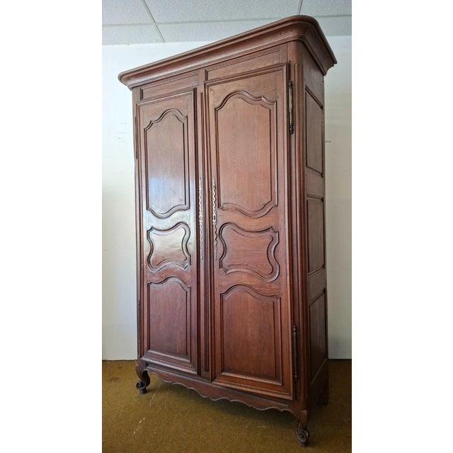 Louis XV Wardrobe in Oak, 18th Century For Sale - Image 3 of 12