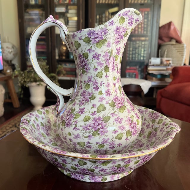 Victorian Vintage Chintz Patterned Pitcher and Basin Set For Sale - Image 3 of 11