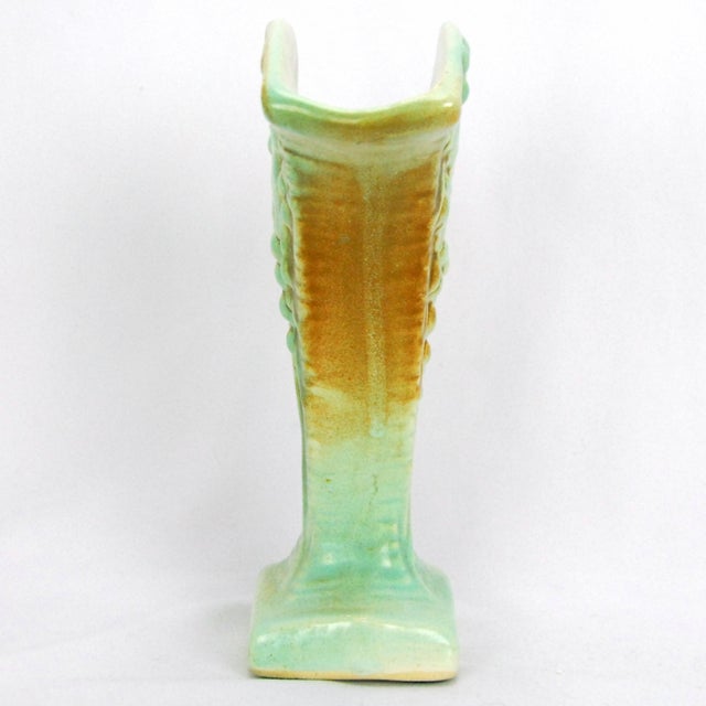 1940s Vintage McCoy Pottery Grapes & Leaves Fan Vase 1940s Rustic Line Green Brown For Sale - Image 5 of 8