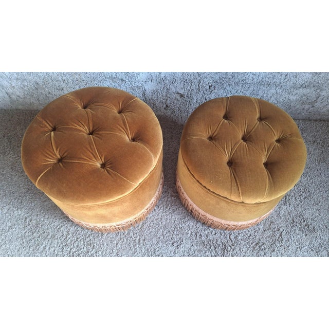 Early 20th Century Napoleon III Ottoman in Ochre Velvet with Tufted Fringes For Sale - Image 6 of 9