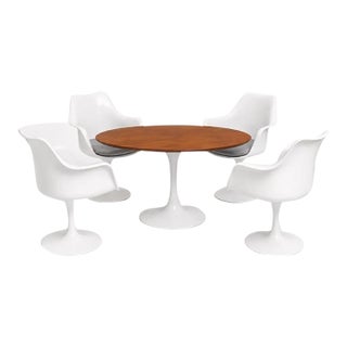 Mid-Century Modern Tulip Dining Set · 4 White Tulip Chairs + Oval Pedestal Table For Sale