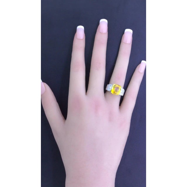 9.41 Carat Yellow Sapphire Diamond Platinum Ring, GIA Certified, Size 5.75 For Sale In Los Angeles - Image 6 of 7