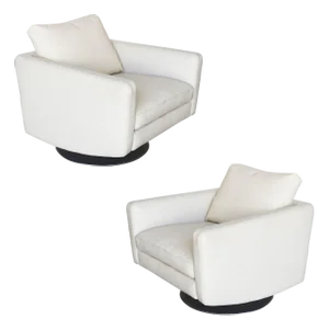 Italian Modern Leather Swivel Lounge Chairs With Steel Base by Natuzzi, Pair