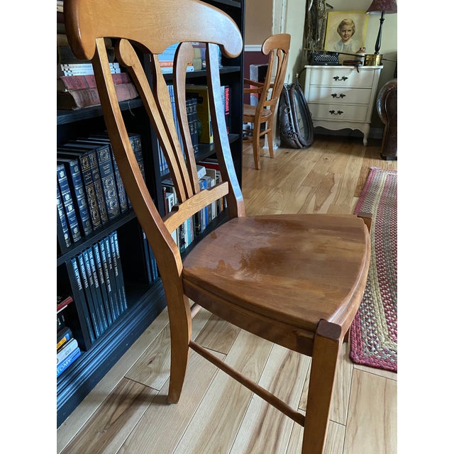 Vintage Nichols & Stone Hard Rock Maple Country French Manor Side