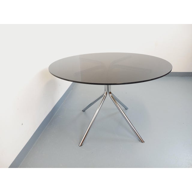 Vintage Round Dining Table in Acrylic Glass and Chrome-Plated Metal, 1970s For Sale - Image 13 of 18