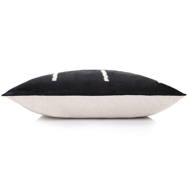 Handmade Black Silk Velvet Pillow 20x20 – Minimalist Modern Designer Cushion For Sale In San Francisco - Image 6 of 8