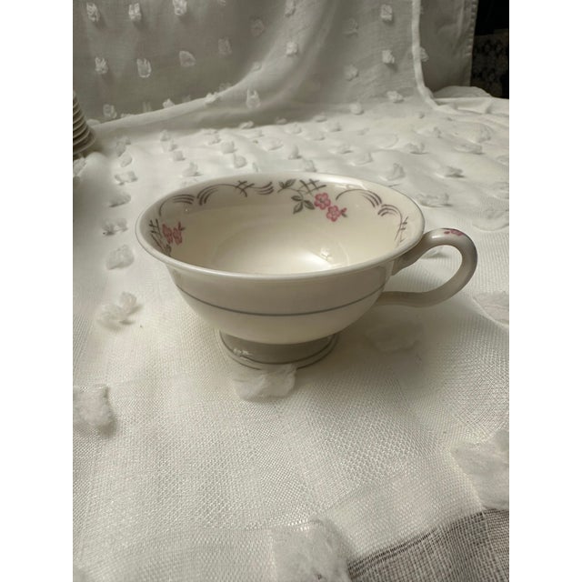 1950s Castleton Usa Bone China Dinnerware Set- 30 Pieces For Sale - Image 12 of 12