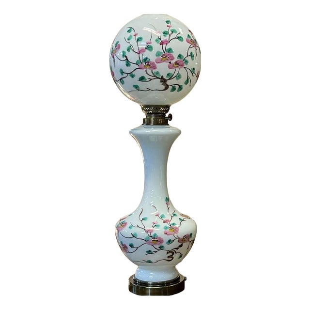 Late 19th Century Napoleon III Lamp in White Opaline Glass For Sale