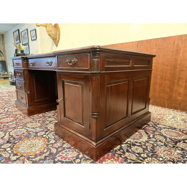 English Partner Desk in Wood and Leather For Sale - Image 6 of 18