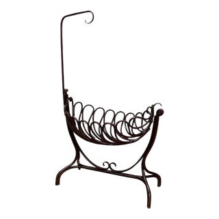 Bentwood Modernist Cradle attributed to Ventura Feliu, 1930s For Sale