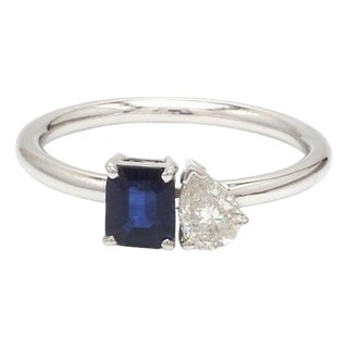 Natural 0.69cts blue sapphire & 0.26 cts diamond ring in 14k gold For Sale