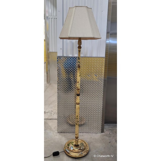 Antique 1930s Asian Chinoiserie Hand Painted Wooden Floor Lamp For Sale - Image 10 of 10