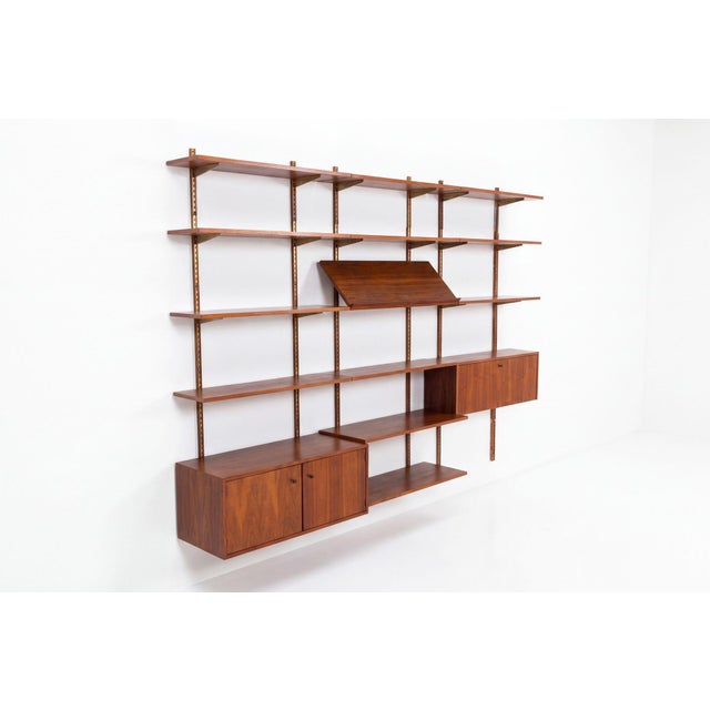 Edward Wormley for Dunbar Three-Bay Walnut & Brass Shelving System, 1952 For Sale - Image 4 of 10
