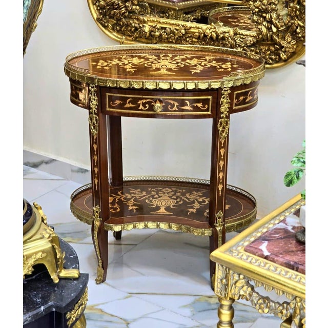French Louis XV Side Table With Fine Marquetry, Brass Gallery & Lower Shelf For Sale - Image 4 of 4
