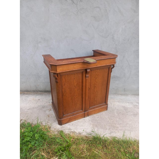 Vintage Trade Counter in Oak, 1890s For Sale - Image 4 of 18