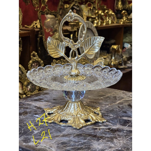 2020s Luxury Brass & Crystal Pedestal Serving Stand for Elegant Entertaining For Sale - Image 5 of 5