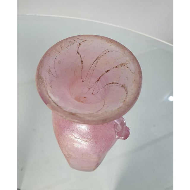 1950s Pink Iridescent Scavo Murano Glass Vase by Archimede Seguso, 1950s For Sale - Image 5 of 9
