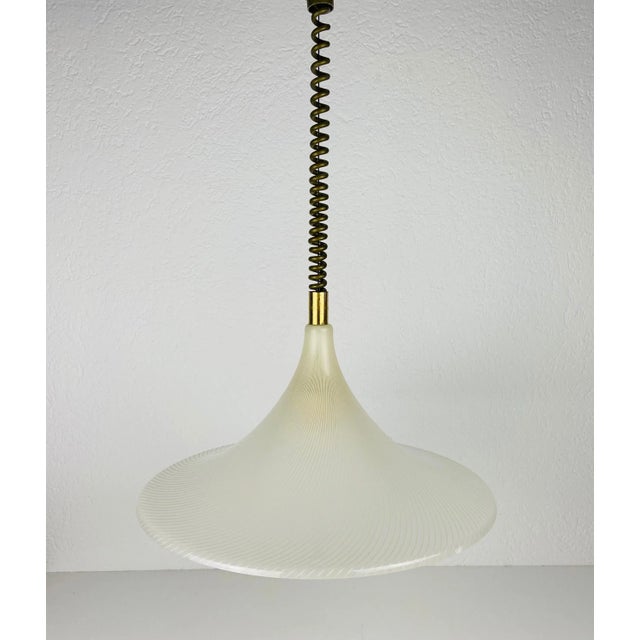 1960s Midcentury Plexiglass Pendant Lamp, 1960s For Sale - Image 5 of 10