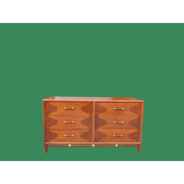 Vintage Mid-Century Dresser For Sale - Image 13 of 13