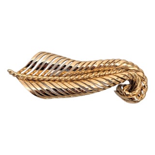 Vintage 1968 Signed Napier Goldtone Slatted Curled Leaf Brooch For Sale