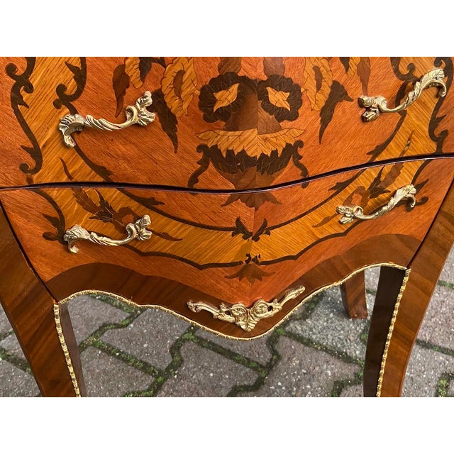 1960s French Louis XVI Mahogany Bronze Inlay Commode For Sale - Image 6 of 14