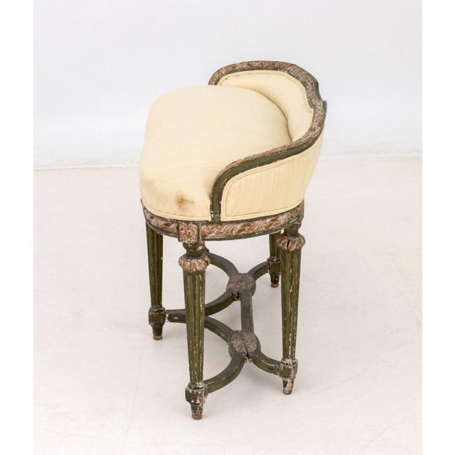 Early 20th Century Louis XVI Style Upholstered Distressed Window Seat For Sale - Image 5 of 6