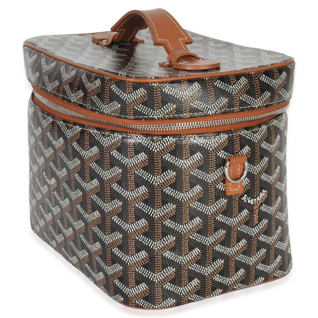 Traditional Gold Black Goyardine Canvas Muse Vanity Case For Sale - Image 3 of 8