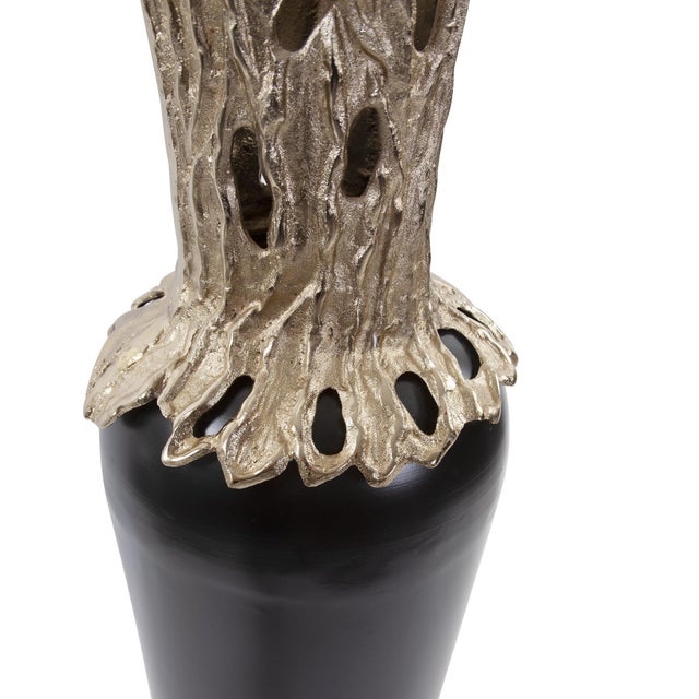 Kenneth Ludwig Chicago Black Zetian Vase- Tall For Sale - Image 4 of 8
