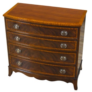 Mahogany Banded Hepplewhite Chest of Drawers of Drawers For Sale