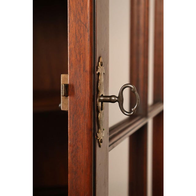 Henkel Harris Solid Mahogany Federal Style Corner Cabinet For Sale - Image 13 of 18