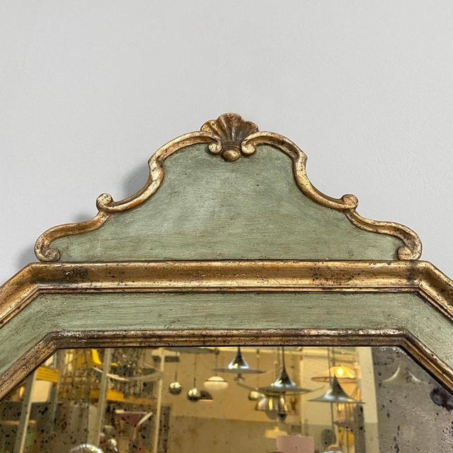 Antique Italian Octagonal Wall Mirror in Green Wood with Golden Profiles, 1700s For Sale - Image 12 of 18