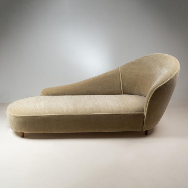 1950s Italian Daybed in Wood and Mohair Velvet by Pierre Frey, 1950s For Sale - Image 5 of 5