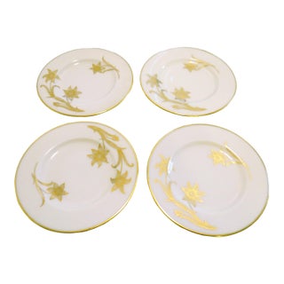 Mid Century Lenox China. Set of 4 Bread Plates. Mint Condition. Bone White With 14 Kt Gold. For Sale