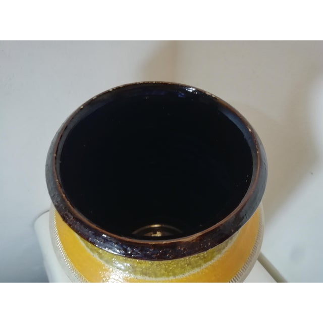1960s Large Vase attributed to Aldo Londi for Bitossi, Italy, 1960s For Sale - Image 5 of 9