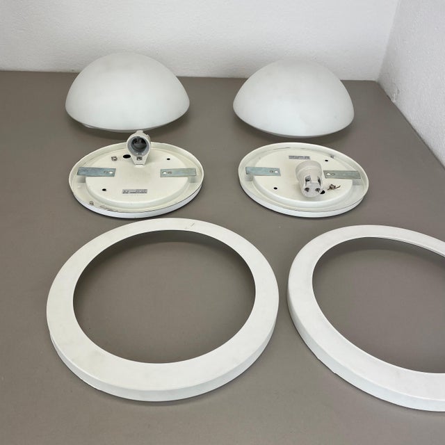 Gold Metal and Glass Wall or Ceiling Lights attributed to Glashütte Limburg, Germany, 1980, Set of 2 For Sale - Image 8 of 17