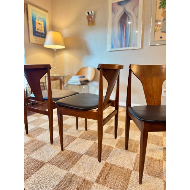 A Beautiful Set of 4 Mid Century Modern Dining Chairs in Teak With Black Faux Leather Seats, Attributed to Elliots of Newbury, Circa 1960s For Sale - Image 12 of 12