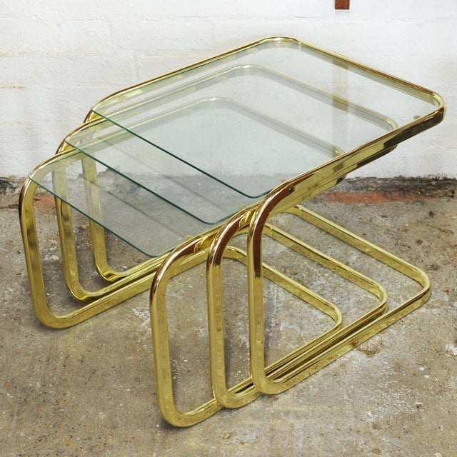 Mid-Century Modern Brass and Smoked Glass Nesting Tables by Milo Baughman, 1970s, Set of 3 For Sale - Image 6 of 7