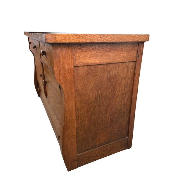 There’s a particular kind of grain you only get from quarter-sawn oak — that rippling, flame-like figure across the top...