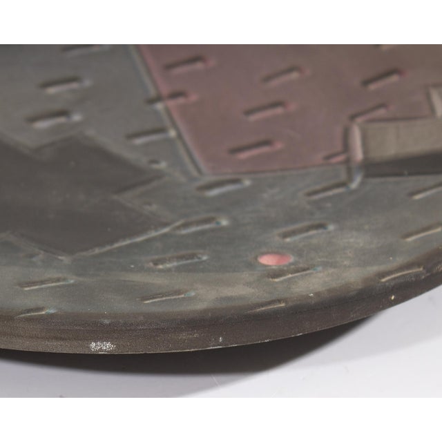1990s Jim Kemp Signed Studio Pottery Postmodern Wall Plate For Sale - Image 5 of 7