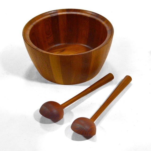 Mid 20th Century Oversize Staved Teak Bowl and Servers by Richard Nissen For Sale - Image 5 of 10