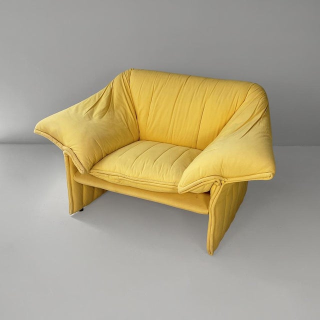 Italian modern armchair Le Stelle by Mario Bellini for B&B Italia, 1970s Armchair model Le Stelle, fully padded and...