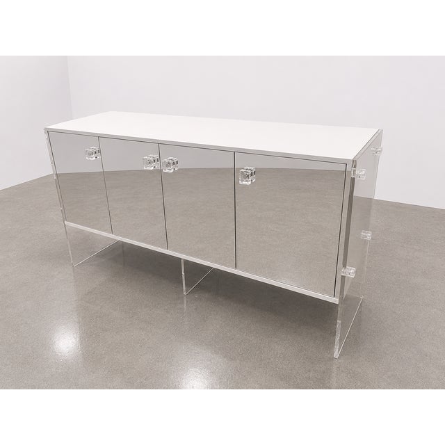 Vintage Mirrored Credenza With Lucite Sides & White Laminate For Sale In Miami - Image 6 of 9