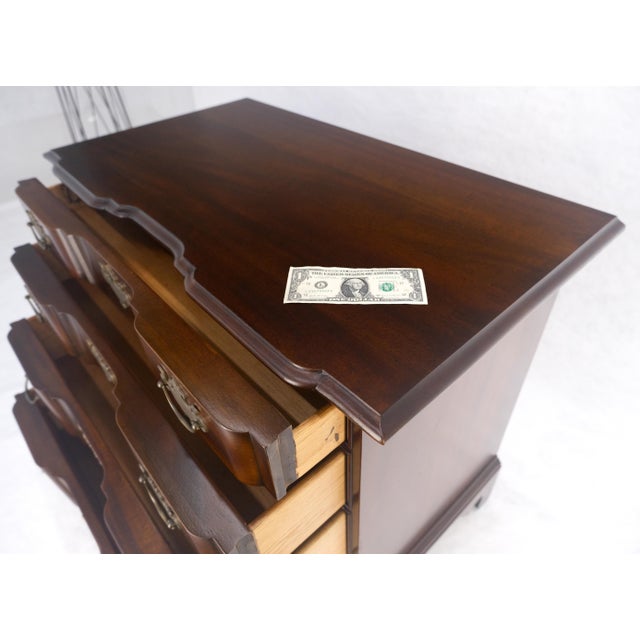 Chocolate Solid Mahogany Block Front 4 Drawers 32" H Compact Bachelor Chest Dresser MINT For Sale - Image 8 of 11