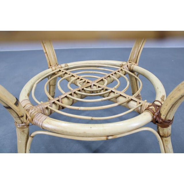 Vintage Italian Rattan Round Table with Glass Top, 1960s For Sale - Image 4 of 6